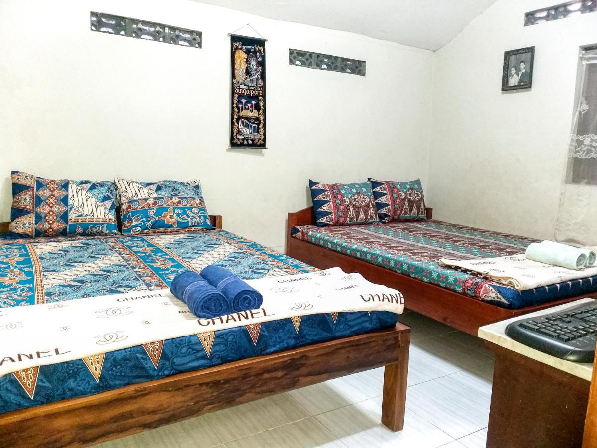 Ngampilan Backpacker Hostel Джок'якарта Екстер'єр фото