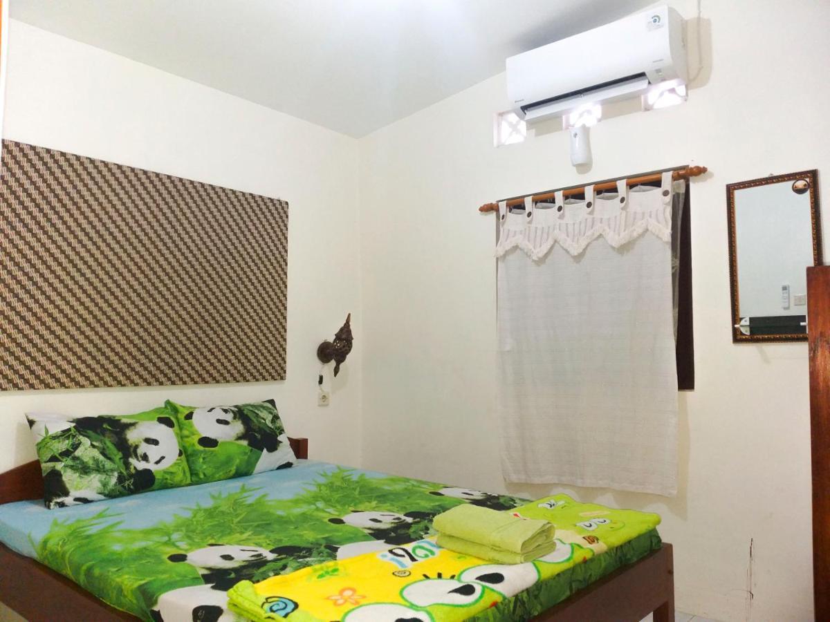 Ngampilan Backpacker Hostel Джок'якарта Екстер'єр фото